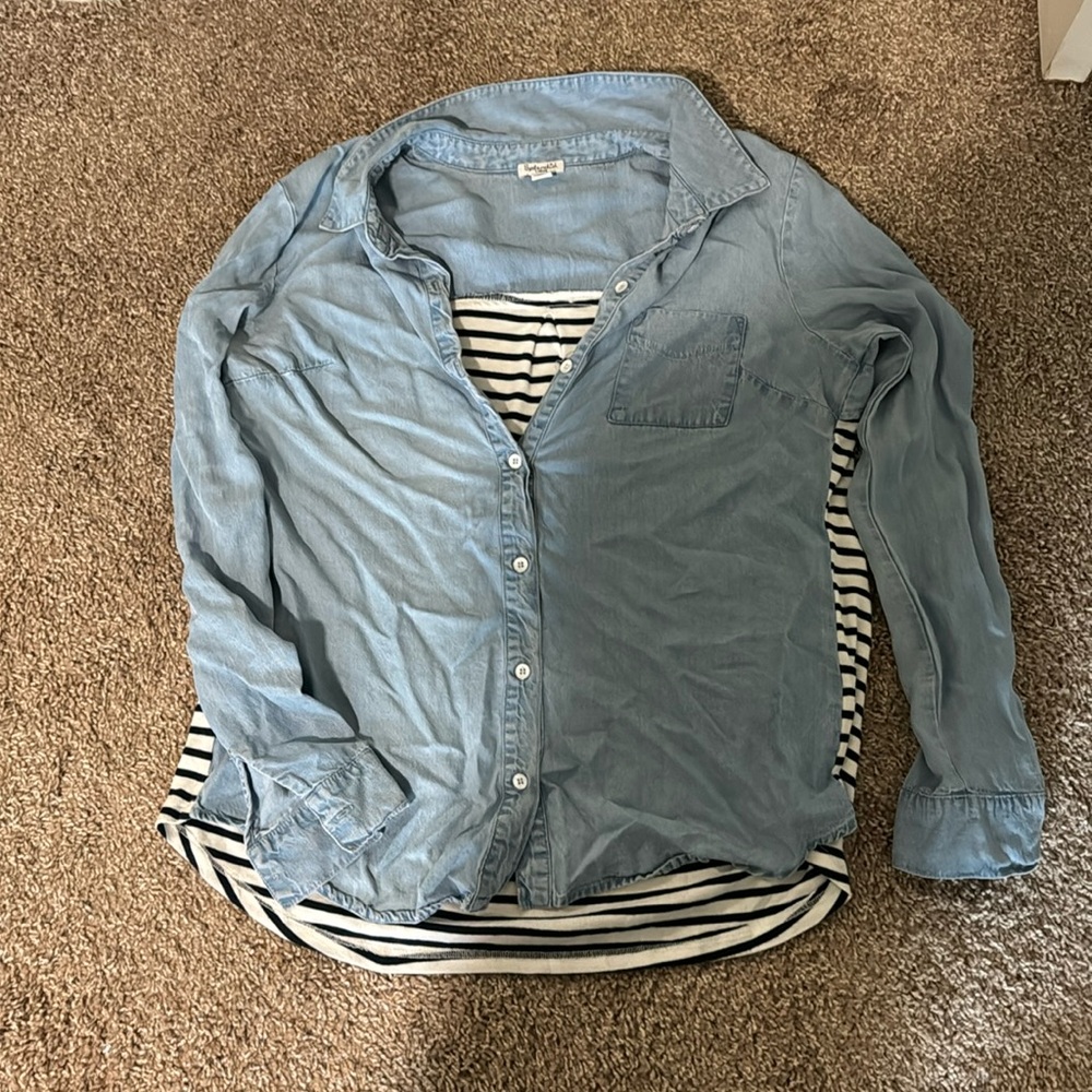 Spelndid long sleeve denim top size large